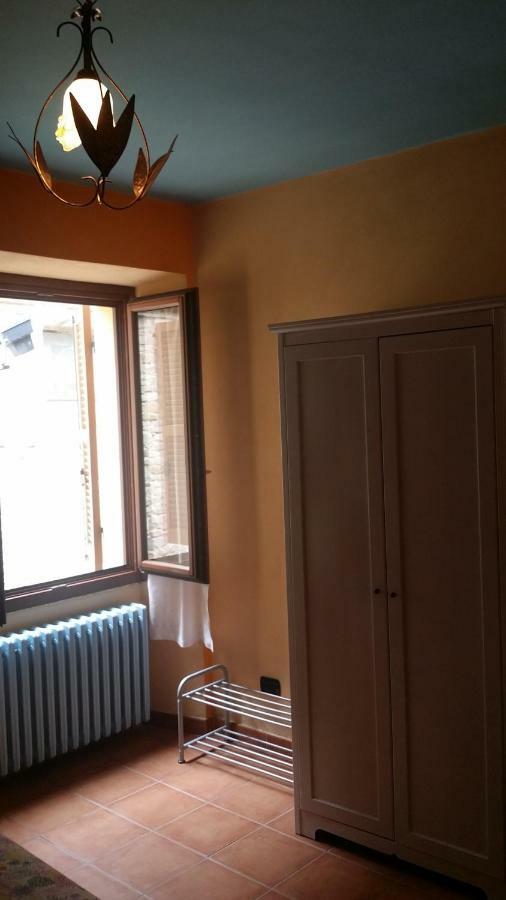 La Casa Di Valerio Villa Montabone Bagian luar foto